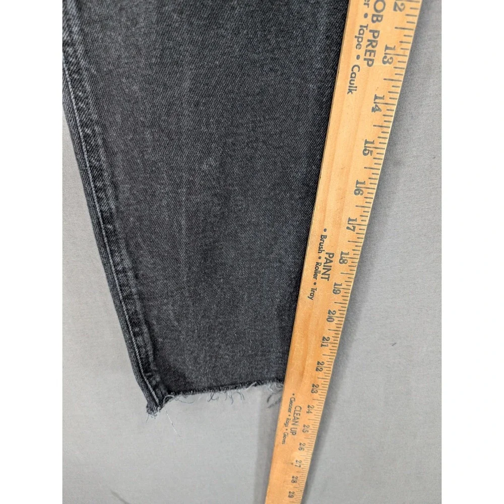 Hollister Ultra High-Rise Mom Jean Black Frayed Hem 7S W28 L25